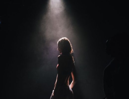 Spotlight Effect: You Don't Draw as Much Attention as You Think - Fallacy in Logic